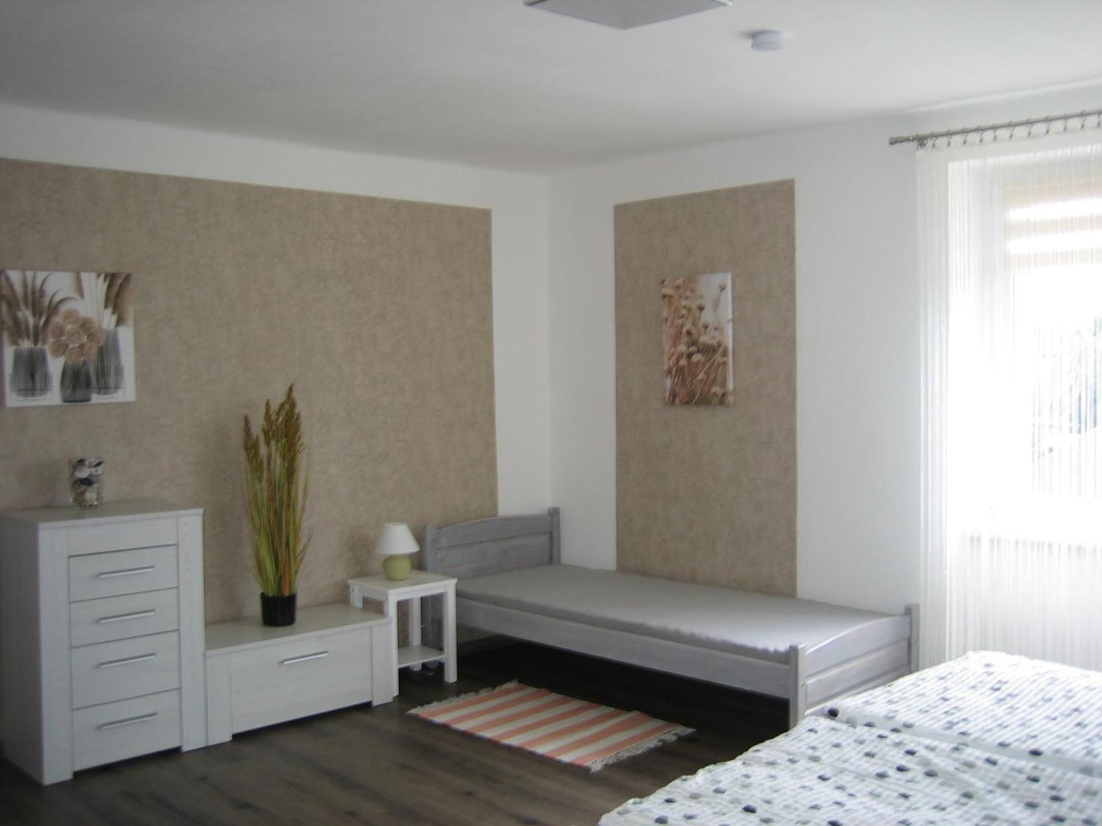 Apartmany Polepy ภายนอก รูปภาพ