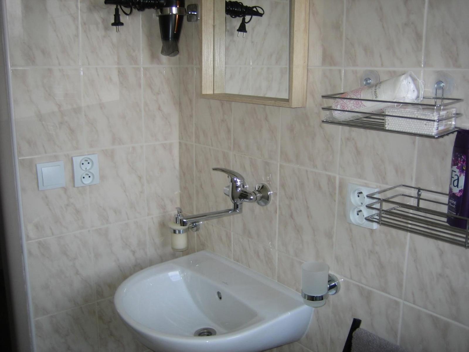 Apartmany Polepy ภายนอก รูปภาพ