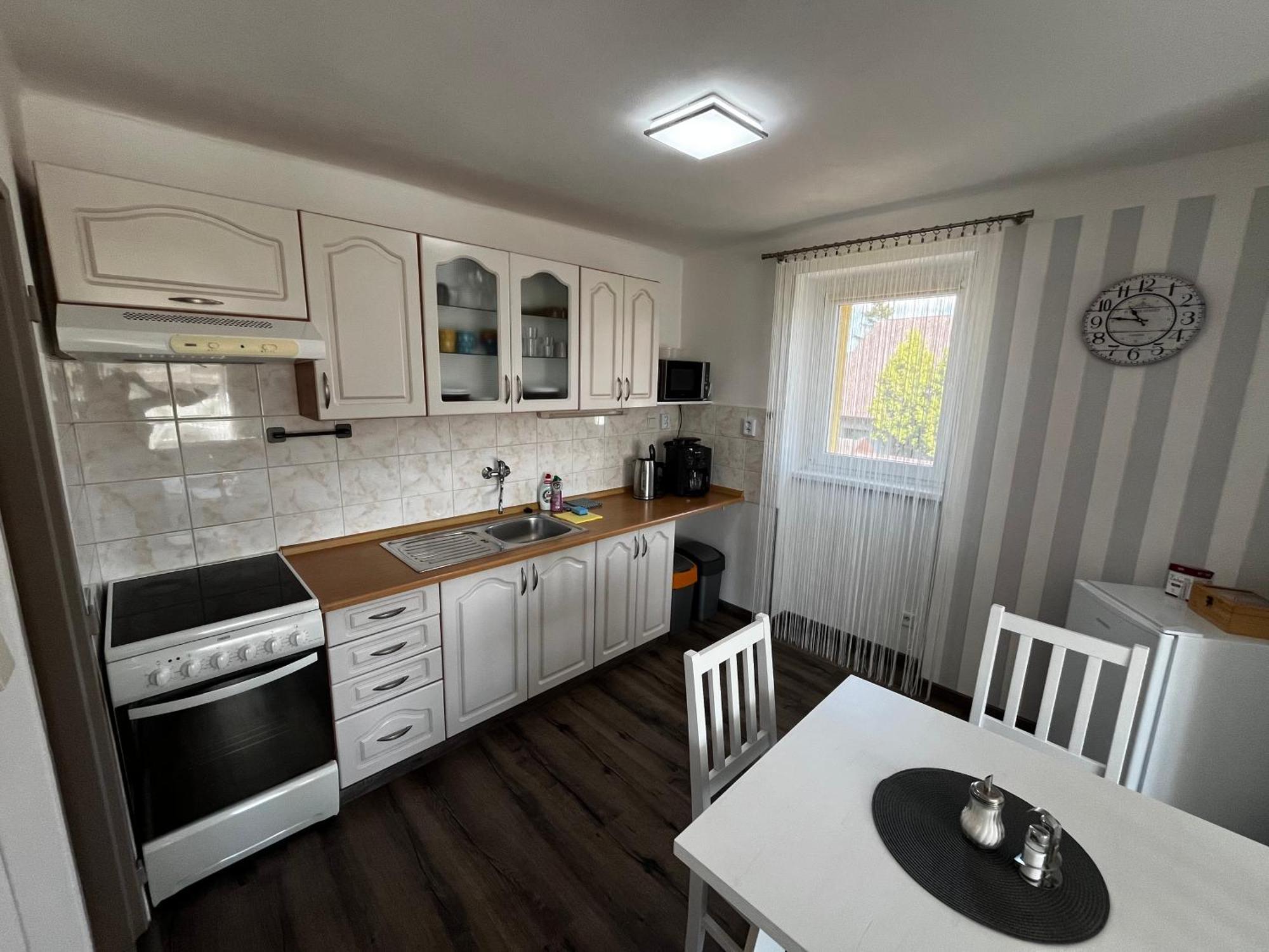 Apartmany Polepy ภายนอก รูปภาพ